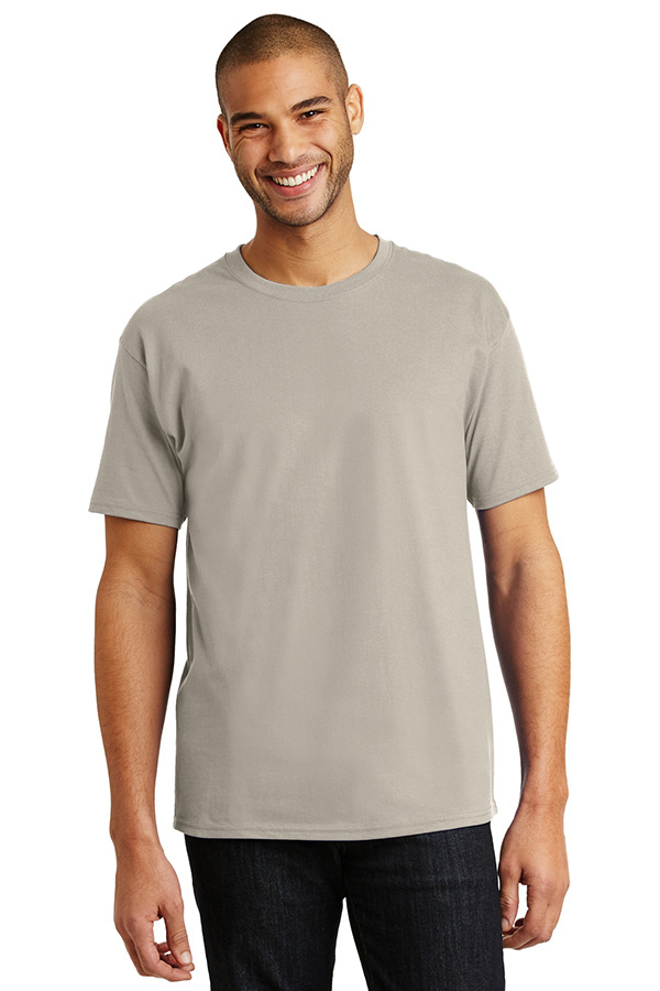 gray-tshirt-for-tan-skin