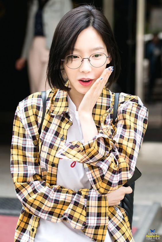 taeyeon SNSD Flannel Shirt Style